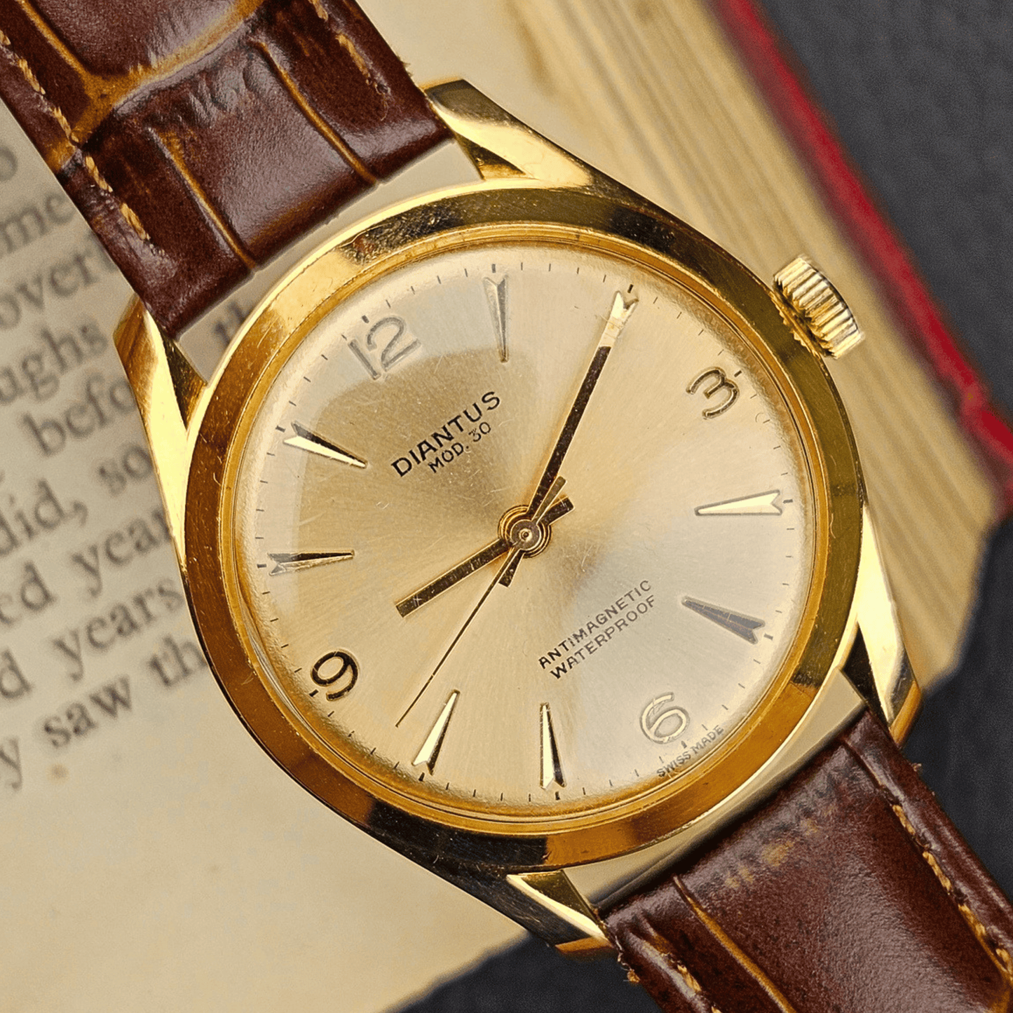 Diantus Mod. 30 – Manual Wind – Champagne Sunburst Dial – Rose Gold Plated