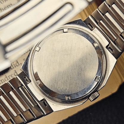 Rotary Manual Wind – Integrated Bracelet – Silver Sunburst Dial